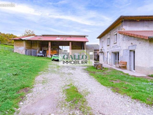 Propriété 4 pièces 114 m²
