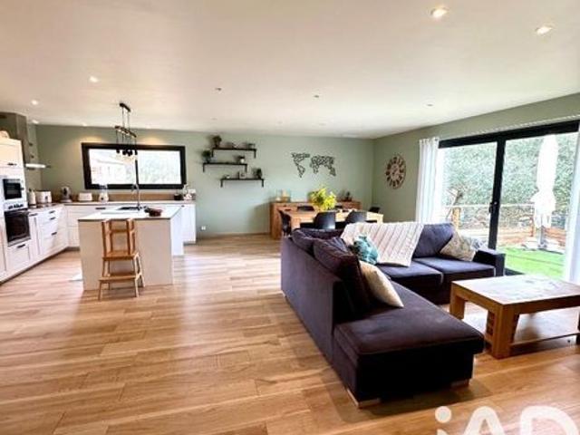 Propriété 4 pièces 115 m²