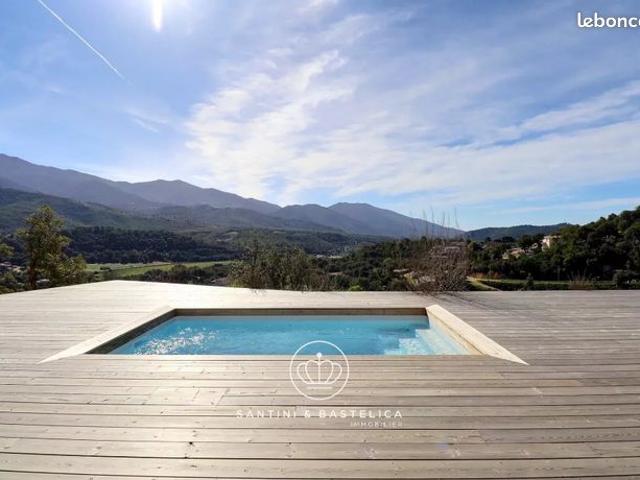 Propriété 4 pièces 110 m²