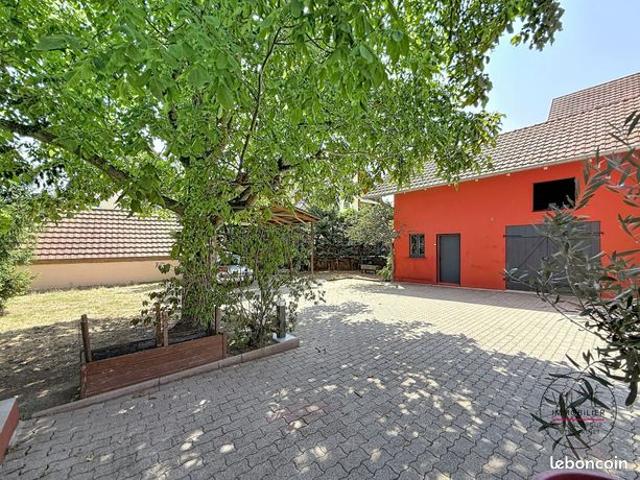 Propriété 4 pièces 110 m²