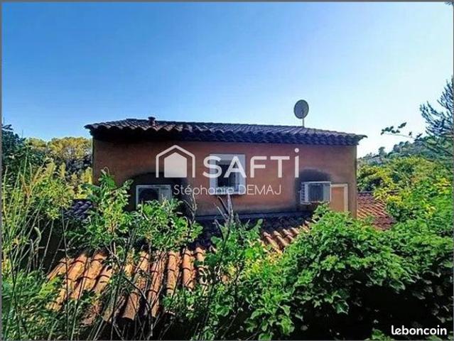 Propriété 4 pièces 111 m²