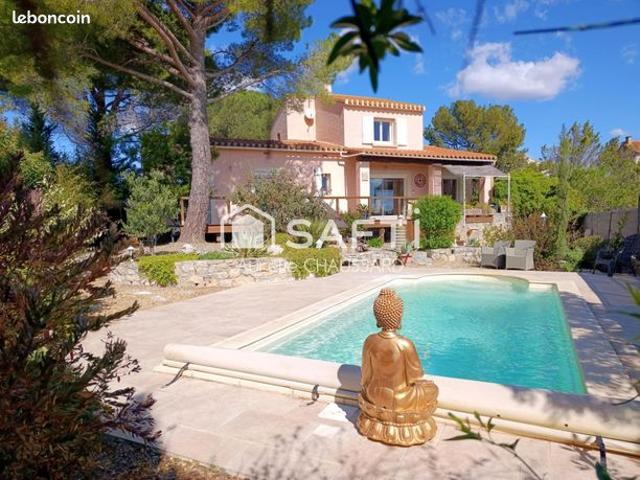 Propriété 4 pièces 112 m²