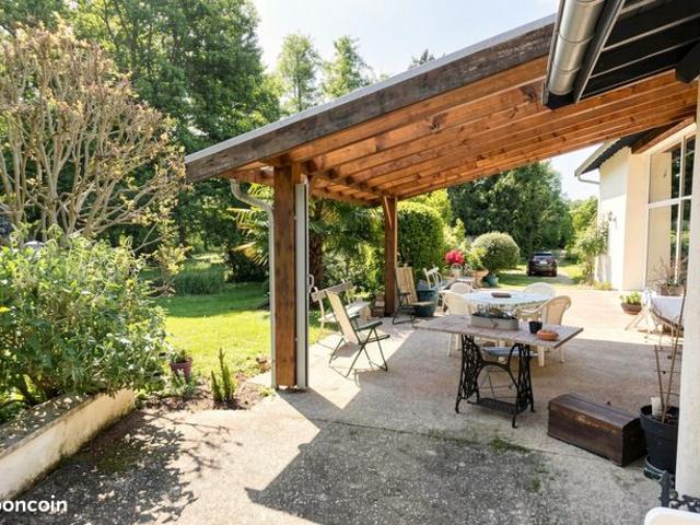 Propriété 4 pièces 125 m²