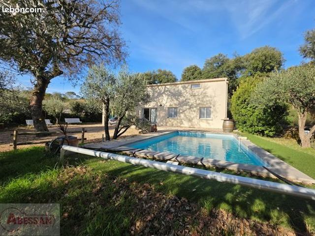Propriété 4 pièces 125 m²
