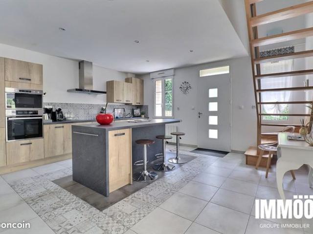 Propriété 4 pièces 125 m²