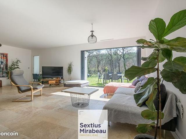 Propriété 4 pièces 125 m²