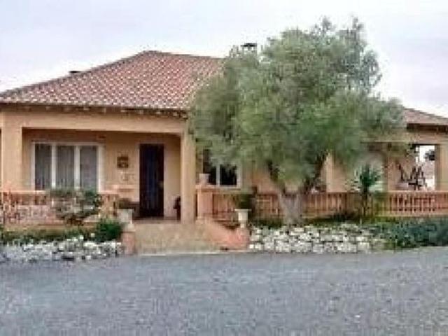 Propriété 4 pièces 126 m²