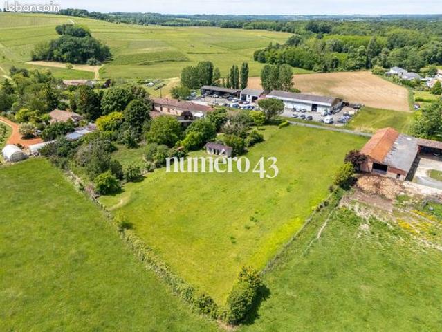 Propriété 4 pièces 126 m²