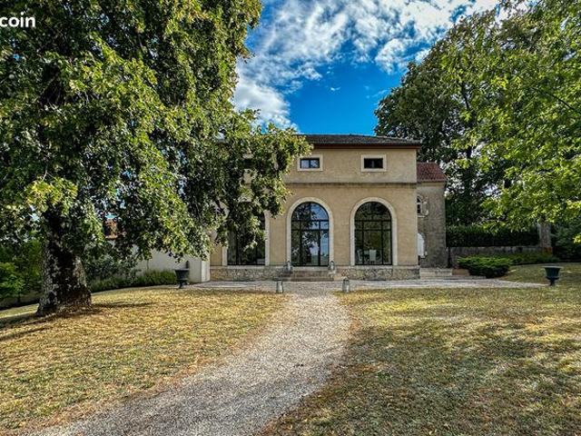 Propriété 4 pièces 120 m²