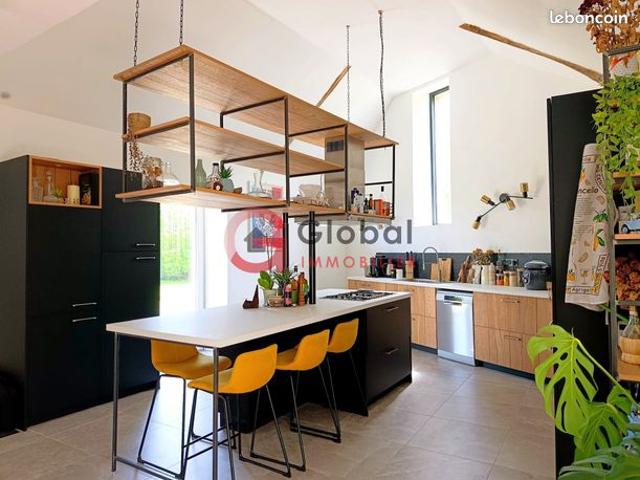 Propriété 4 pièces 120 m²
