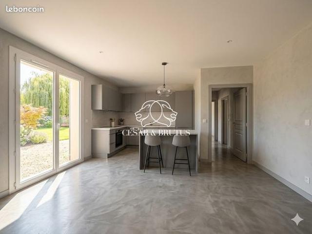 Propriété 4 pièces 120 m²