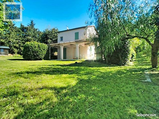 Propriété 4 pièces 120 m²