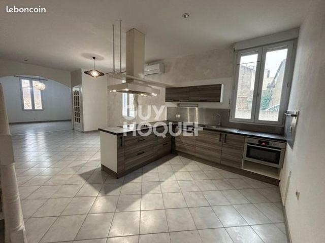 Propriété 4 pièces 121 m²
