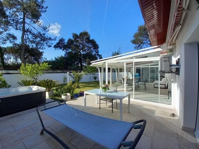 Propriété 4 pièces 121 m²