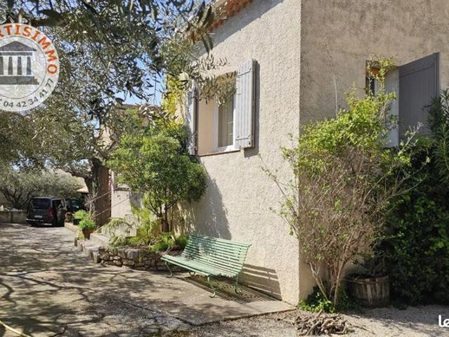 Propriété 4 pièces 121 m²