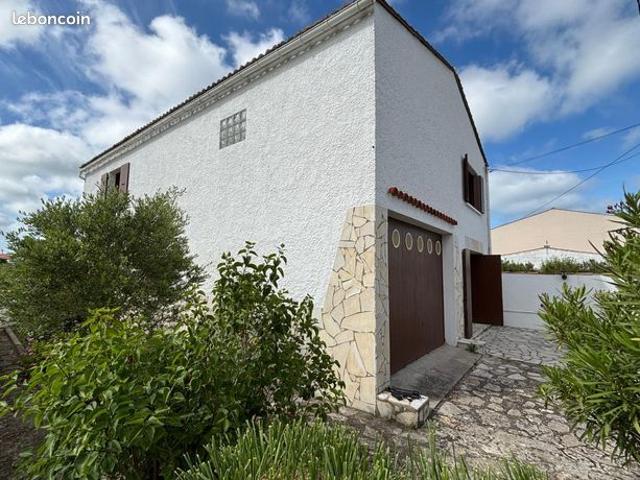 Propriété 4 pièces 121 m²
