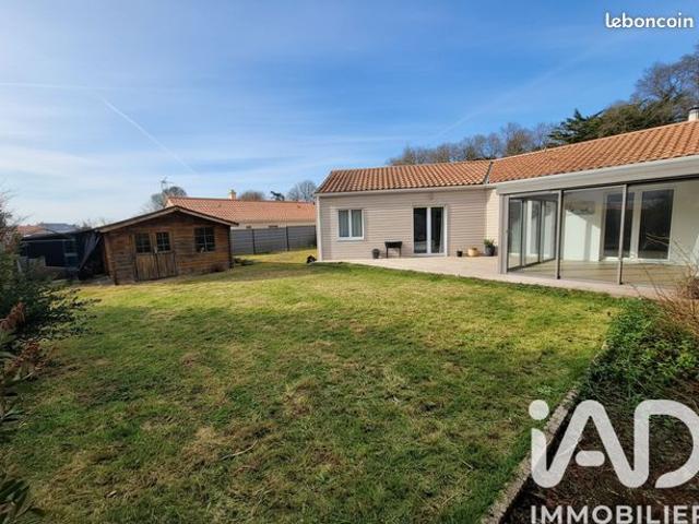 Propriété 4 pièces 122 m²