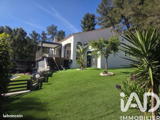 Propriété 4 pièces 122 m²
