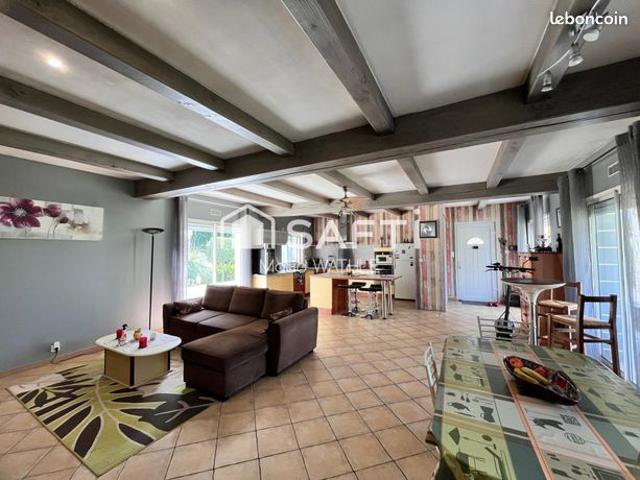 Propriété 4 pièces 122 m²