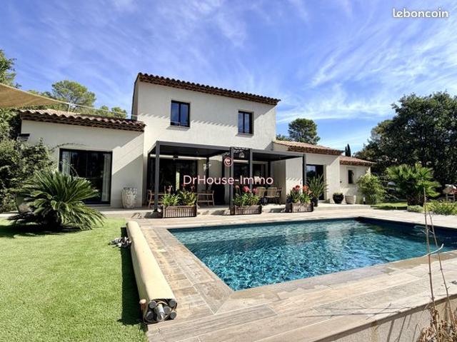 Propriété 4 pièces 122 m²