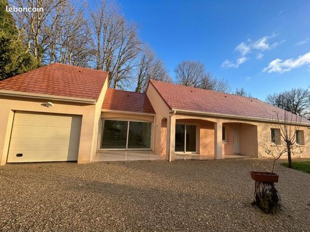 Propriété 4 pièces 122 m²