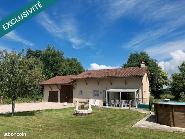 Propriété 4 pièces 134 m²