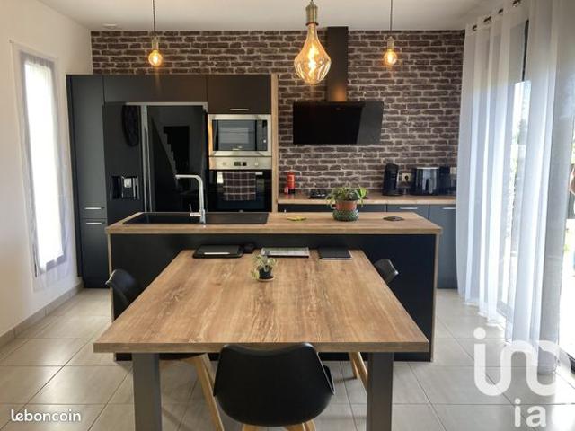 Propriété 4 pièces 135 m²