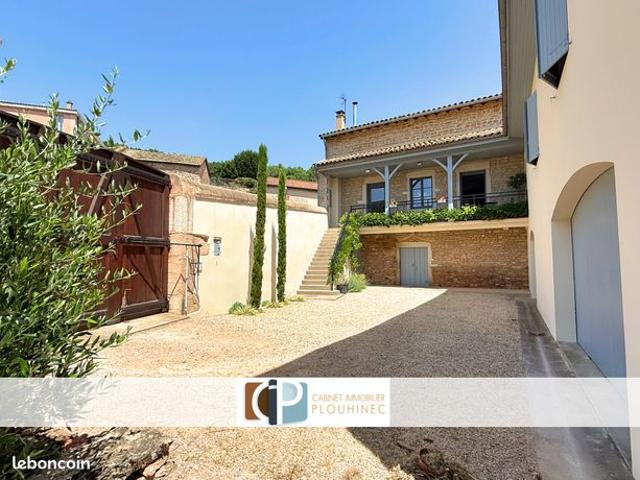 Propriété 4 pièces 136 m²