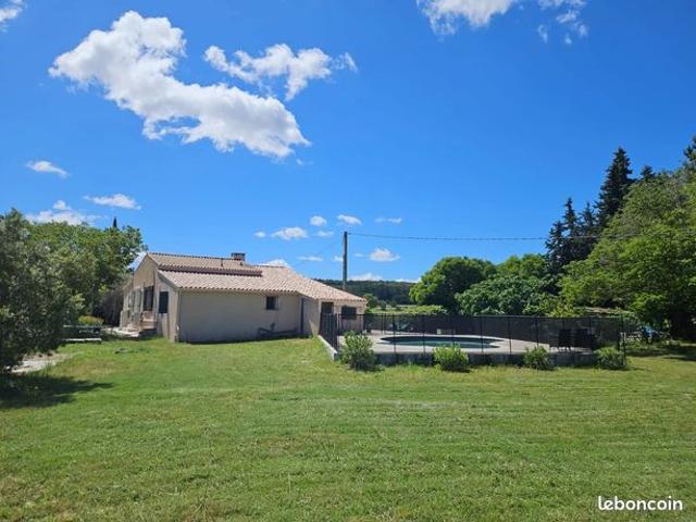 Propriété 4 pièces 136 m²