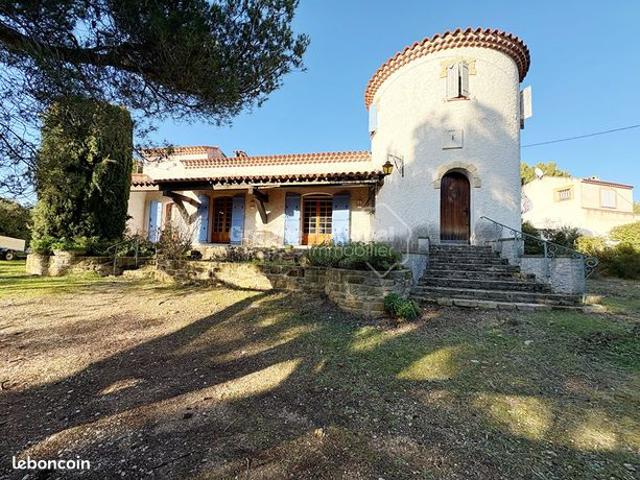 Propriété 4 pièces 136 m²