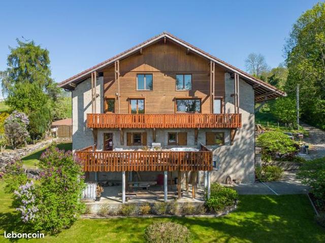 Propriété 4 pièces 136 m²
