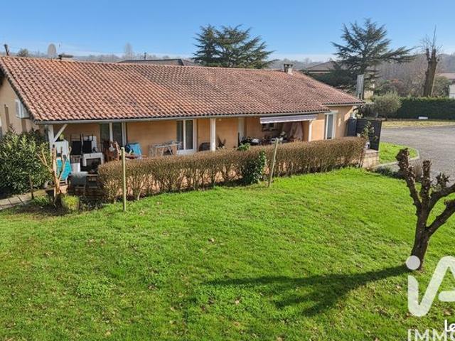 Propriété 4 pièces 136 m²