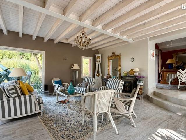 Propriété 4 pièces 138 m²