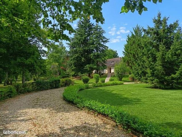 Propriété 4 pièces 138 m²