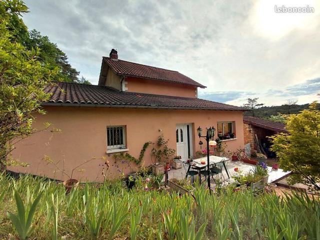 Propriété 4 pièces 139 m²