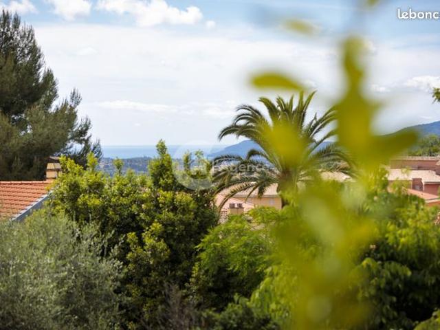 Propriété 4 pièces 139 m²