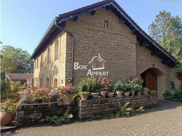 Propriété 4 pièces 130 m²
