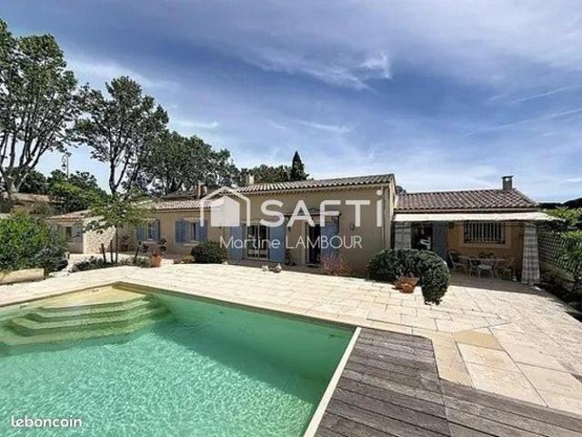 Propriété 5 pièces 130 m²