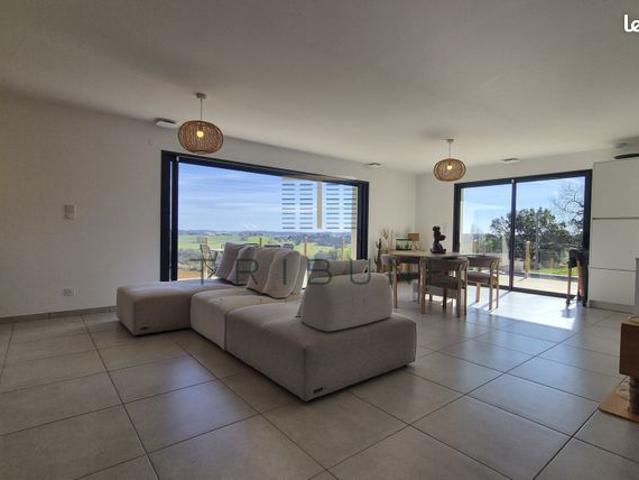 Propriété 4 pièces 130 m²