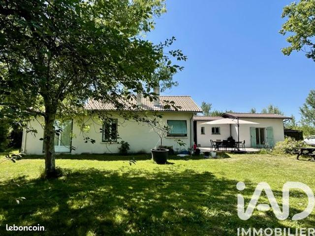 Propriété 4 pièces 130 m²