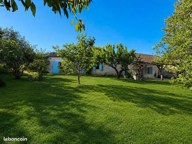 Propriété 4 pièces 130 m²