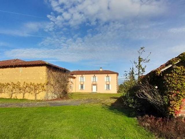 Propriété 4 pièces 130 m²