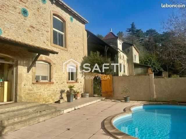Propriété 4 pièces 130 m²