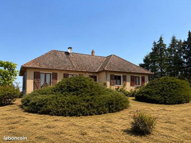 Propriété 4 pièces 130 m²