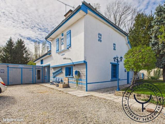 Propriété 4 pièces 130 m²