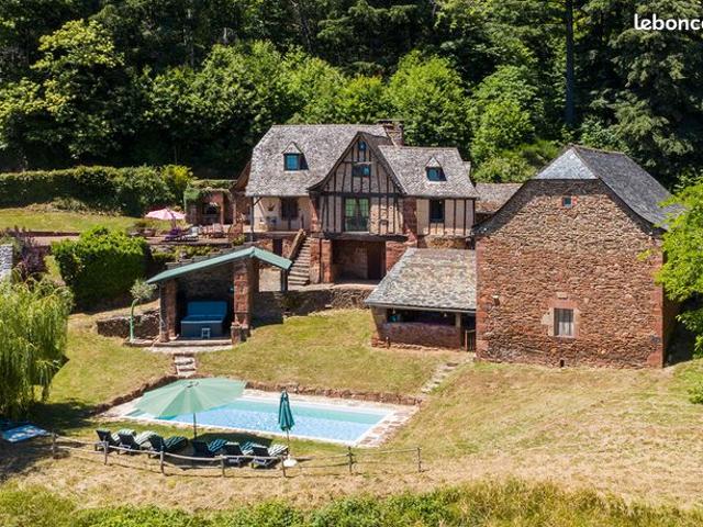 Propriété 4 pièces 130 m²