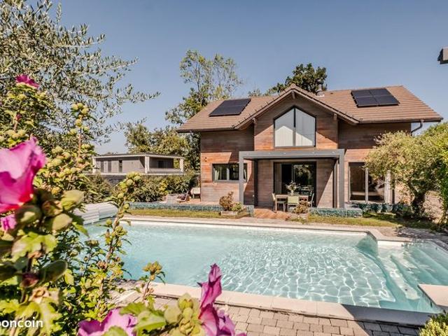 Propriété 4 pièces 133 m²