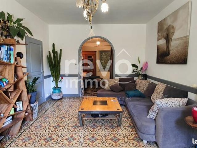 Propriété 4 pièces 145 m²