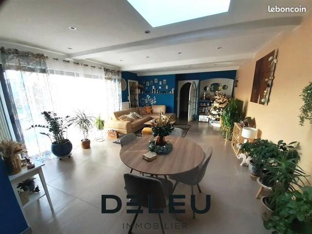 Propriété 4 pièces 145 m²