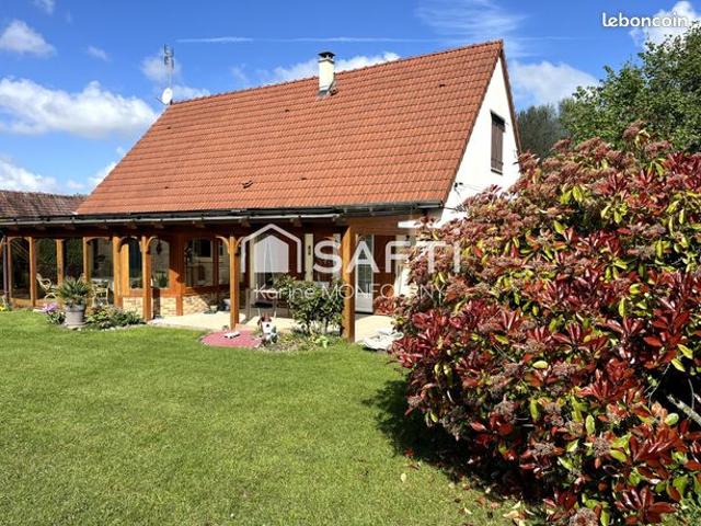 Propriété 4 pièces 146 m²